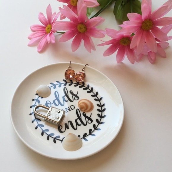 Jewelry - ✨3/$20✨ NWT Trinket Dish Jewelry Tray